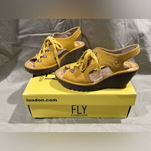 Fly London Cupido Lemon Womens Wedge Heel Shoes Size 36/5.5-6 Yellow Lace Up